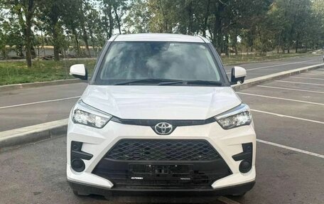 Toyota Raize I, 2021 год, 1 600 000 рублей, 2 фотография