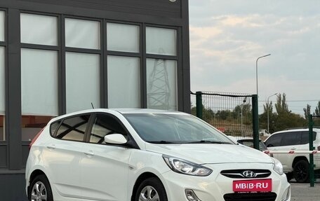 Hyundai Solaris II рестайлинг, 2014 год, 870 000 рублей, 4 фотография
