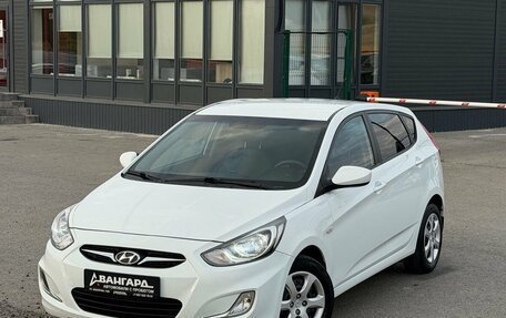 Hyundai Solaris II рестайлинг, 2014 год, 870 000 рублей, 32 фотография