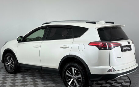 Toyota RAV4, 2016 год, 1 650 000 рублей, 7 фотография