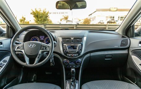 Hyundai Solaris II рестайлинг, 2015 год, 1 048 000 рублей, 13 фотография