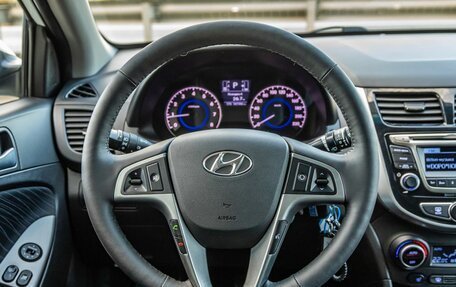 Hyundai Solaris II рестайлинг, 2015 год, 1 048 000 рублей, 17 фотография