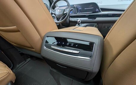 Cadillac Escalade V, 2023 год, 11 055 000 рублей, 15 фотография