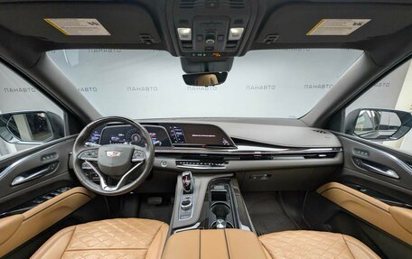 Cadillac Escalade V, 2023 год, 11 055 000 рублей, 16 фотография