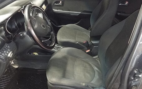 KIA Rio III рестайлинг, 2011 год, 550 000 рублей, 10 фотография