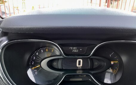 Renault Kaptur I рестайлинг, 2016 год, 998 000 рублей, 26 фотография