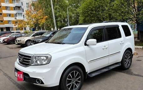 Honda Pilot III рестайлинг, 2012 год, 1 850 000 рублей, 2 фотография