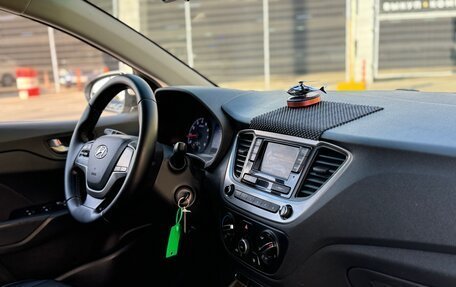 Hyundai Solaris II рестайлинг, 2018 год, 1 049 999 рублей, 13 фотография
