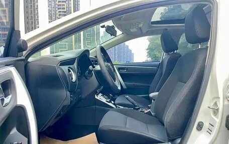Toyota Corolla, 2022 год, 1 650 000 рублей, 6 фотография
