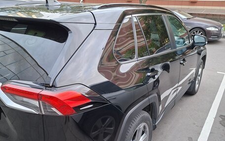 Toyota RAV4, 2021 год, 2 950 000 рублей, 4 фотография