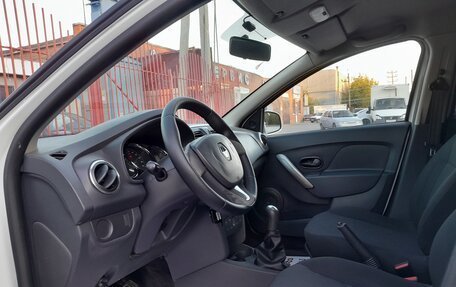 Renault Logan II, 2014 год, 758 000 рублей, 21 фотография