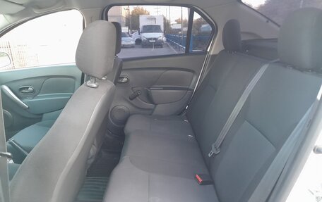 Renault Logan II, 2014 год, 758 000 рублей, 26 фотография