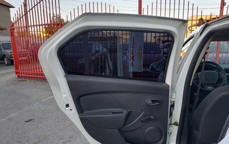 Renault Logan II, 2014 год, 758 000 рублей, 25 фотография