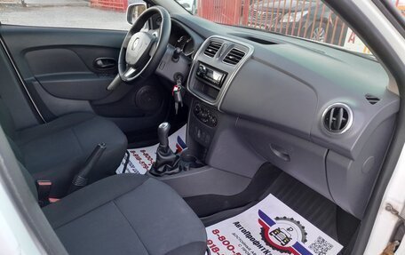 Renault Logan II, 2014 год, 758 000 рублей, 32 фотография