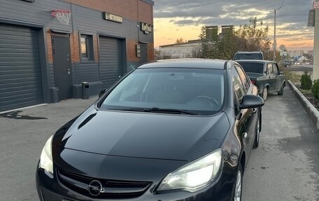 Opel Astra J, 2013 год, 728 000 рублей, 1 фотография