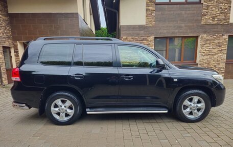 Toyota Land Cruiser 200, 2010 год, 2 270 000 рублей, 8 фотография