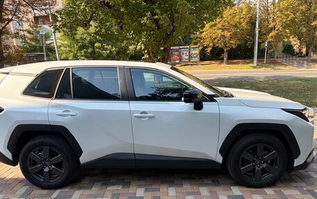 Toyota RAV4, 2026 год, 3 900 000 рублей, 3 фотография