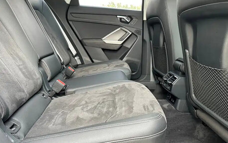 Audi Q3, 2023 год, 2 450 000 рублей, 14 фотография
