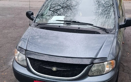 Chrysler Town & Country IV, 2001 год, 410 000 рублей, 2 фотография