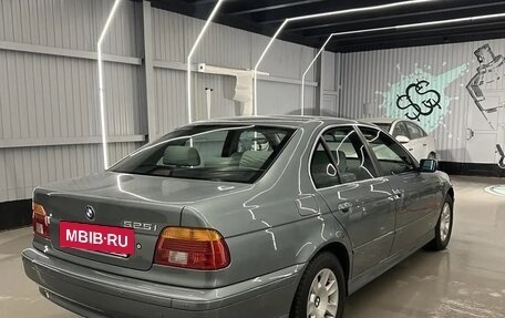 BMW 5 серия, 2001 год, 2 300 000 рублей, 3 фотография