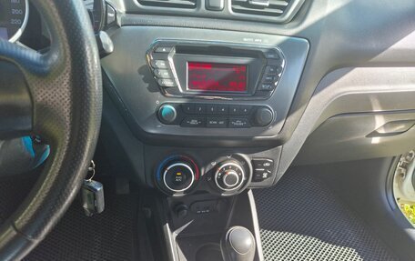 KIA Rio III рестайлинг, 2013 год, 550 000 рублей, 7 фотография