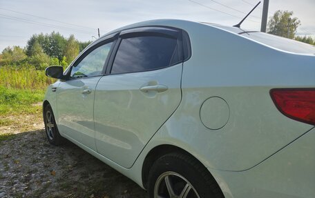 KIA Rio III рестайлинг, 2013 год, 550 000 рублей, 2 фотография