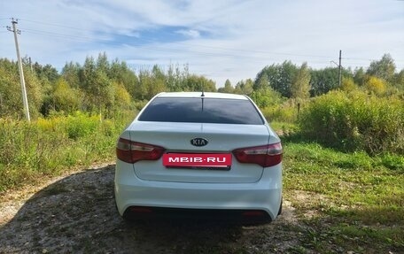KIA Rio III рестайлинг, 2013 год, 550 000 рублей, 10 фотография