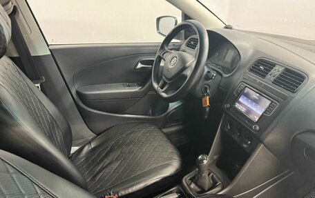 Volkswagen Polo VI (EU Market), 2015 год, 690 000 рублей, 11 фотография
