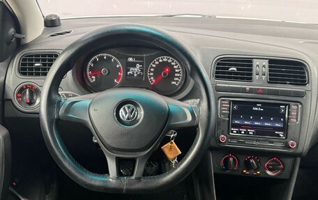 Volkswagen Polo VI (EU Market), 2015 год, 690 000 рублей, 9 фотография