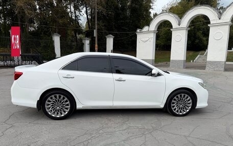 Toyota Camry, 2014 год, 1 900 000 рублей, 4 фотография
