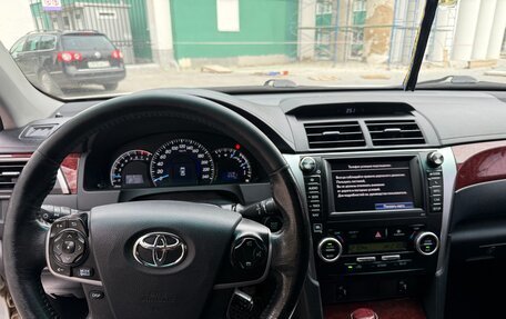 Toyota Camry, 2014 год, 1 900 000 рублей, 13 фотография
