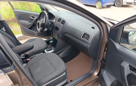Volkswagen Polo VI (EU Market), 2015 год, 1 050 000 рублей, 7 фотография