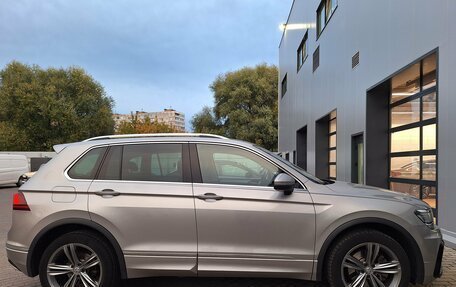 Volkswagen Tiguan II, 2018 год, 2 799 000 рублей, 2 фотография