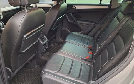 Volkswagen Tiguan II, 2018 год, 2 799 000 рублей, 5 фотография