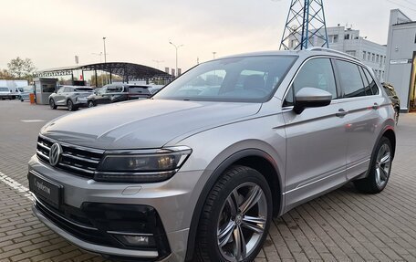 Volkswagen Tiguan II, 2018 год, 2 799 000 рублей, 6 фотография