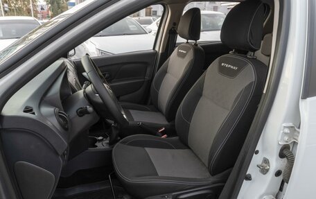 Renault Sandero II рестайлинг, 2022 год, 1 239 000 рублей, 10 фотография