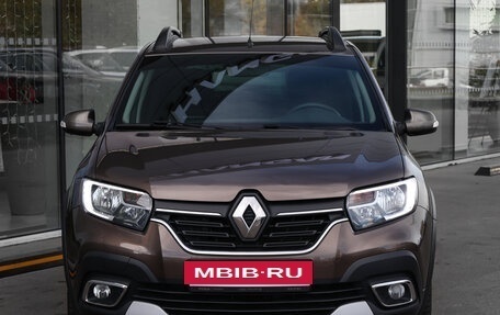 Renault Sandero II рестайлинг, 2022 год, 1 249 000 рублей, 2 фотография