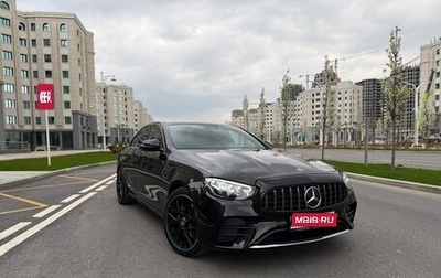 Mercedes-Benz E-Класс, 2022 год, 4 650 000 рублей, 1 фотография