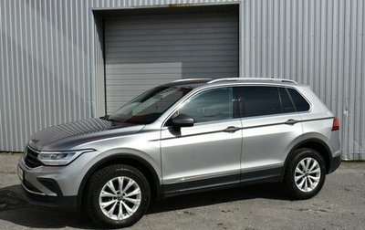 Volkswagen Tiguan II, 2021 год, 2 099 000 рублей, 1 фотография