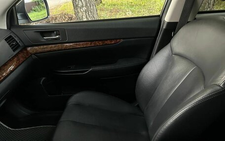 Subaru Outback IV рестайлинг, 2011 год, 1 550 000 рублей, 19 фотография