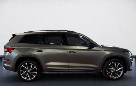 Skoda Kodiaq I, 2023 год, 3 950 000 рублей, 8 фотография