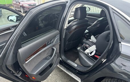 Audi A8, 2010 год, 950 000 рублей, 11 фотография