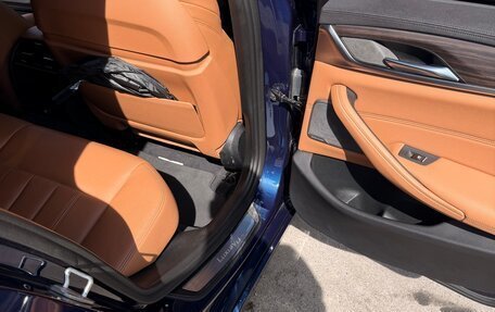BMW 5 серия, 2018 год, 3 600 000 рублей, 19 фотография