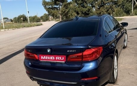 BMW 5 серия, 2018 год, 3 600 000 рублей, 28 фотография