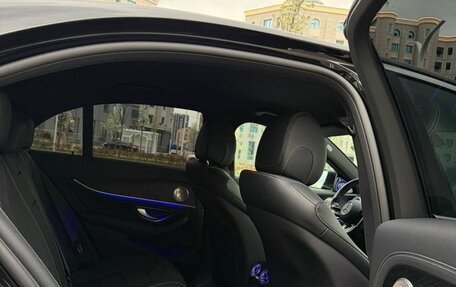Mercedes-Benz E-Класс, 2022 год, 4 650 000 рублей, 10 фотография