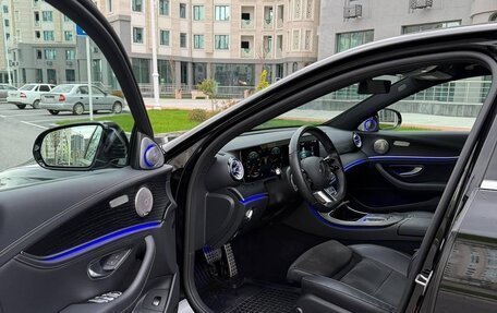 Mercedes-Benz E-Класс, 2022 год, 4 650 000 рублей, 7 фотография
