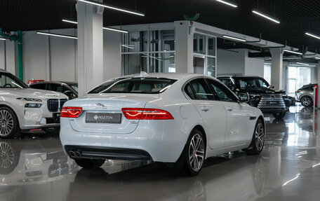 Jaguar XE I рестайлинг, 2017 год, 1 780 000 рублей, 5 фотография