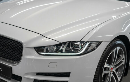 Jaguar XE I рестайлинг, 2017 год, 1 780 000 рублей, 21 фотография
