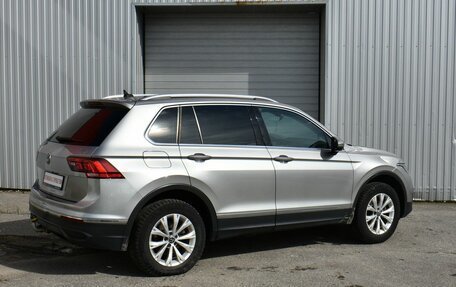 Volkswagen Tiguan II, 2021 год, 2 099 000 рублей, 4 фотография