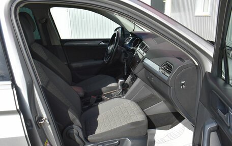 Volkswagen Tiguan II, 2021 год, 2 099 000 рублей, 13 фотография